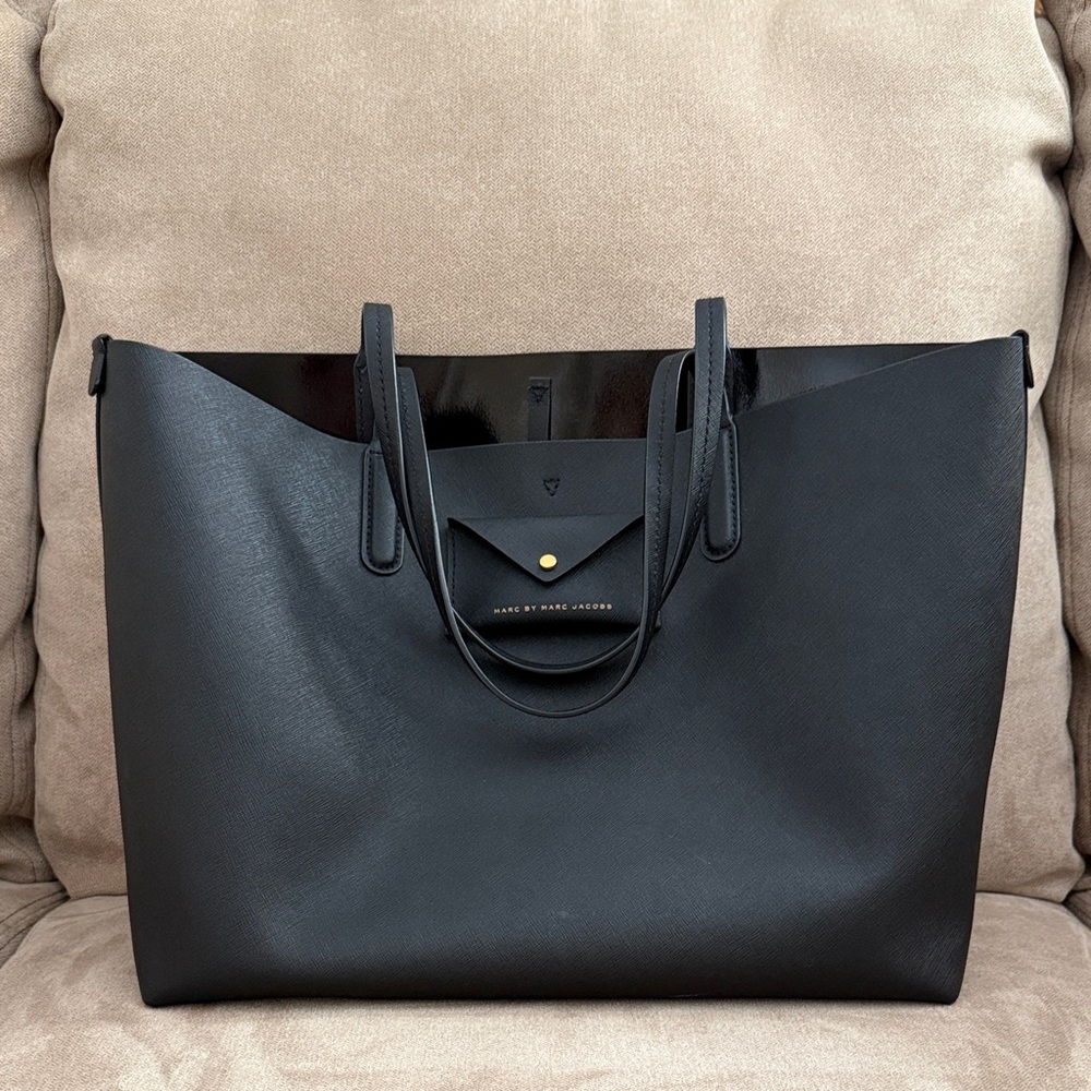 Black Women's Tote Bag